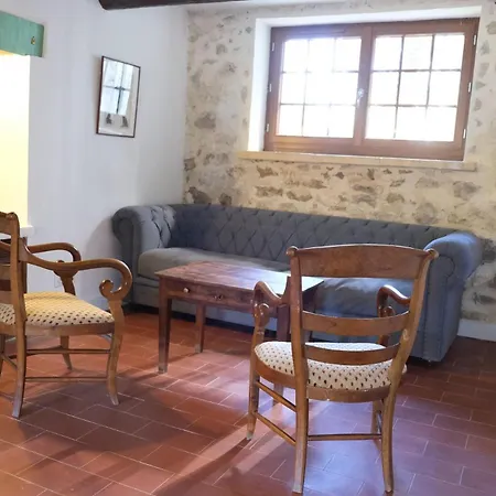 Typical Mas Provencal With Swimming Pool In A Small Hamlet Near In The Alpilles In Provence- 8 Persons * Mouries