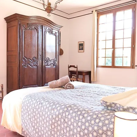 Typical Mas Provencal With Swimming Pool In A Small Hamlet Near In The Alpilles In Provence- 8 Persons * Mouries