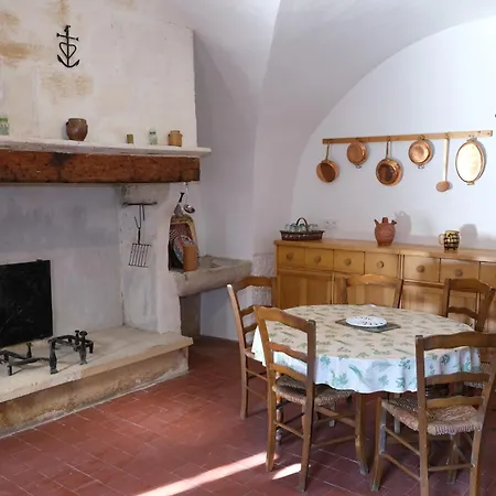 Typical Mas Provencal With Swimming Pool In A Small Hamlet Near In The Alpilles In Provence- 8 Persons Holiday home Mouries