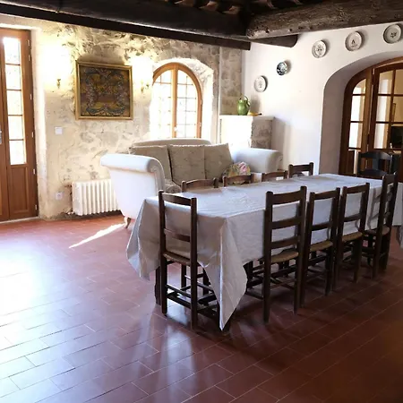 Typical Mas Provencal With Swimming Pool In A Small Hamlet Near In The Alpilles In Provence- 8 Persons *